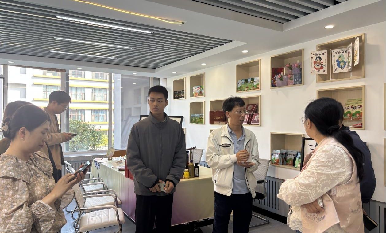 图片7.jpg